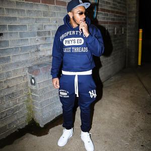 Ensemble survêtement molletonné bleu marine personnalisé pour homme, grande taille, avec capuche et pantalon de jogging, imprimé texte, tenue décontractée deux pièces 100% coton - Product Image 3