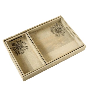 Dessous de plat en bois de Sesham plateau à café en bois brun Design gravure et poignées de maintien Table cuisine décor plateau - Product Image 1