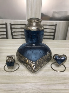 Urnas de Cremación de Latón Premium para Cenizas Humanas, Urna de Latón con Patrón de Nubes Azules Personalizado, Urna de Latón Hecha a Mano para Cenizas de Adultos - Product Image 6