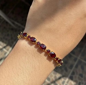 Pulsera con Dije de Rubí Cultivado en Laboratorio, Corte Ovalado, Plata de Ley 925, Chapado en Oro, Certificado de Lujo, Joyería Fina Hecha a Mano, Regalo para Mujer - Product Image 4