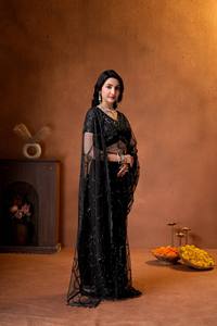 Sari de red negro azabache de lujo con bordado pesado de lentejuelas negras, diseño Bollywood, elástico, para verano, bodas indias, fiestas de noche - Product Image 5