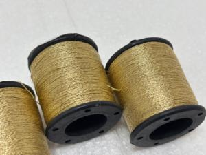 Hilo de Zari Dorado con Núcleo de Poliéster de Alta Tenacidad, Suministro de Hilo Metálico para Bordado Industrial y Tejeduría - Product Image 3