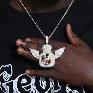 Colgante Personalizado con Foto de Alas de Ángel y Moissanita, Collar de Recuerdo Personalizado, Chapado en Oro y Plata, Estilo Hiphop, Regalo con Imagen - Product Image 3