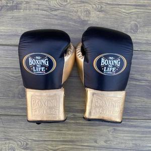 Conjunto de Sparring Personalizable 'No Boxing No Life', Conjunto de Sparring de Boxeo de Cuero Real de Alta Calidad, Conjunto Personalizado Negro y Dorado - Product Image 5