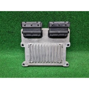 Equus a utilisé des ECU et des modules informatiques 391063CVD0 - Product Image 1