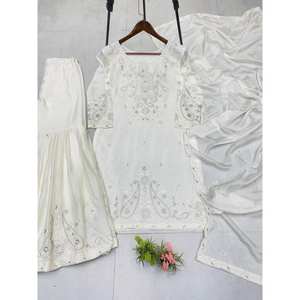 Conjunto de traje de fiesta para mujer de diseñador con bordado de secuencia - Product Image 2