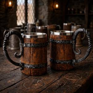 Chope à bière Viking en bois poli fait main, style rustique médiéval, avec doublure en acier inoxydable - Product Image 3