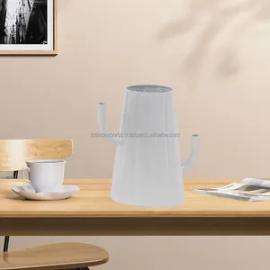 Jarrón Decorativo Digital Premium para Interiores, con Diseño Floral, para Desarrolladores Inmobiliarios, Boutique de Lujo, Hecho a Mano, Cromado - Product Image 4