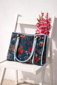 Sac fourre-tout matelassé réversible en velours avec imprimé oiseaux – Sac à bandoulière XL matelassé pour femme – Logo personnalisé – Sac de voyage et de shopping tendance - Product Image 4