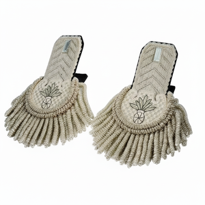Epaulettes Bordados a Mano con Flecos de Hilo Plateado, Par Decorativo para Uniformes de Desfile y Ceremoniales, ¡Gran Venta! - Product Image 2