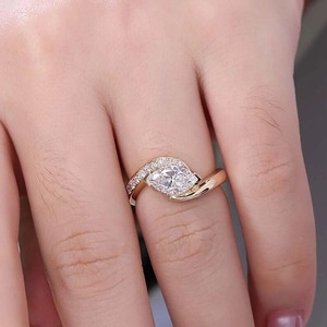 Anillo de Diamante Cultivado en Laboratorio con Corte Marquesa de Oro Sólido de 14K, Certificado IGI, Joyería de Compromiso y Boda para Mujer - Product Image 4