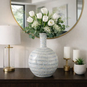 Vase de sol rond décoratif en nacre blanche et mosaïque de coquillages Capiz, pièce d'appoint en nacre pour la décoration de maison de style côtier et de salon - Product Image 3