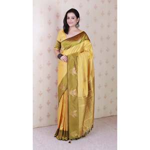 Conjunto de Sari de Seda Suave Amarillo con Diseño Floral y Bordado Zari para Mujer - Product Image 6