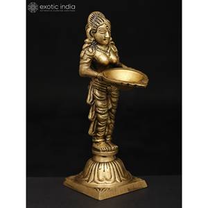 Petite statue Deepalakshmi en laiton de 6 pouces faite à la main Article de sculpture indienne - Product Image 4