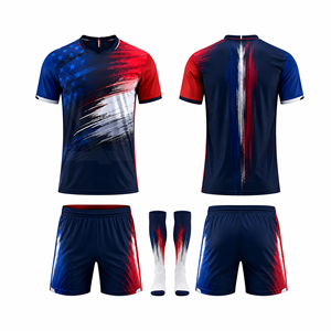 Ensemble maillot et short de football professionnel personnalisé pour équipe – Tenue de sport légère et anti-humidité - Product Image 1