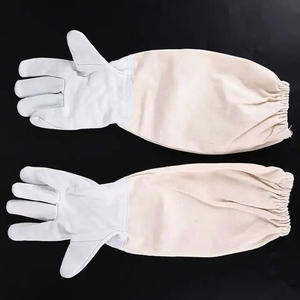 Gants professionnels pour l'apiculture |   Design texturé minimaliste et discret, tout noir |   Prix direct usine - Product Image 5