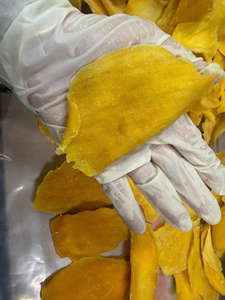 Tranches de mangue jaune séchées AD, douces et sucrées, emballées sous vide, directement de l'usine du Vietnam, collation de fruits, étiquette et logo OEM - Product Image 2