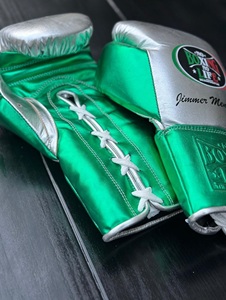 No Boxing No Life Guantes de Boxeo Verdes Plateados Estilo Mexicano con Cordones, Logotipo Grabado, Diseño Personalizado, Cuero Genuino Elástico - Product Image 4