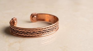 Pulsera de Cobre con Terapia Magnética, Hecha a Mano, Trenzada, Estilo Vintage, Chapada en Oro de 14K, Estilo Bohemio para Hombre, Venta al Por Mayor - Product Image 5
