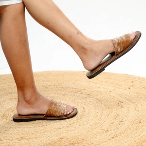 LW Genuine Leather Women's Flat Casual <b>Flip</b> <b>Flops</b> Sandal Handcrafted Comfortable Anti-Slippery Breathable <b>Flip</b> <b>Flops</b> for Winter - Product Image 2