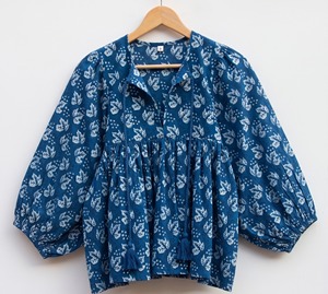 Blusa de Algodón Índigo con Estampado a Mano para Mujer, Estilo Étnico Bohemio Informal, Exportador - Product Image 1
