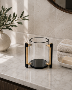 Tasse de lavage juive moderne en acrylique transparent (Lucite) à deux poignées, surface polie, pour Purim et Pessa'h, à poser sur comptoir - Product Image 3