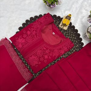 Ensemble haut en georgette brodé Fox Blooming avec pantalon palazzo et dupatta à bordure en dentelle pour femme, idéal pour les fêtes, les mariages et les occasions festives - Product Image 3