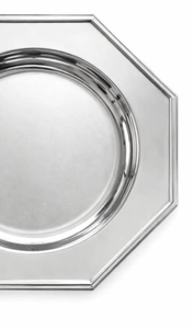 Plato de presentación hexagonal clásico de aluminio plateado, ideal para la mesa del comedor y como base de servicio simple y duradera. - Product Image 6
