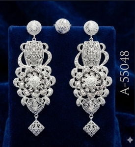 Boucles d'oreilles clous de luxe plaquées or 24 carats en forme de cœur corail vintage pour femme, bijoux de fête en alliage certifiés par un tiers A-55045 - Product Image 6