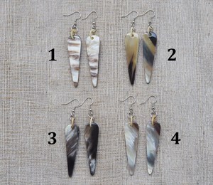 Boucles d'oreilles triangulaires en corne naturelle, polies, faites à la main, écologiques, modernes, pendantes, bijoux de mariage, artisanat MN EXPORTS - Product Image 3