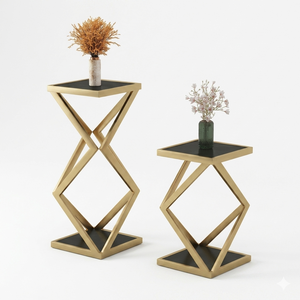 โต๊ะข้างทรงเรขาคณิตสแตนเลส 304 สีทองหรูหรา แท่นวางโชว์โลหะ เฟอร์นิเจอร์ห้องนั่งเล่น - Product Image 1