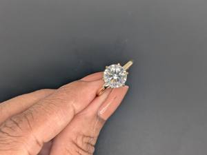 แหวนเพชรทรงกลม 1.75 กะรัต เพชรเพาะเลี้ยงสำหรับผู้หญิง แหวนแต่งงานเพชรเม็ดเดี่ยว แหวนทองคำแท้ 14K สีเหลือง - Product Image 3