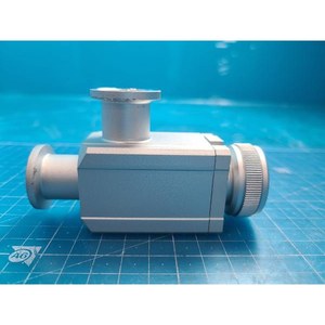 Vanne d'angle à vide poussé SMC XLH-16, utilisée comme pièce détachée pour équipement semi-conducteur d'occasion - Product Image 3