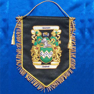 Drapeau de bannière brodé personnalisé, drapeau décoratif suspendu avec travail de broderie pour défilés de bandes et événements - Product Image 3