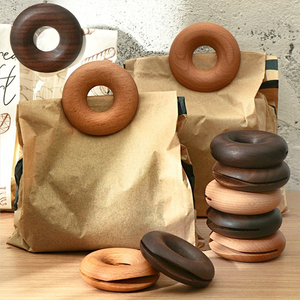Clips para bolsas de almacenamiento, divertidos clips de madera estilo donut, selladores creativos a prueba de humedad, clip pulido natural, utensilio de cocina - Product Image 6