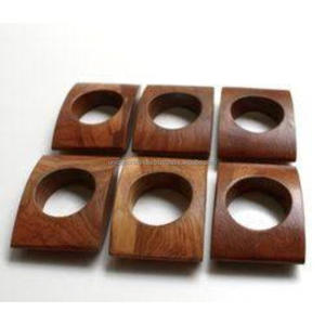 Lot de 6 Anneaux de Serviette en Bois Écologiques Modernes Sculptés à la Main, Carrés, pour la Table de Ferme, les Occasions Spéciales et les Fêtes - Product Image 1