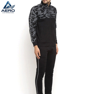Conjunto Deportivo Negro para Hombre, Producto de la Más Alta Calidad, Tela de la Mejor Calidad, Sudadera con Cierre y Cuello Alto Personalizado - Product Image 4