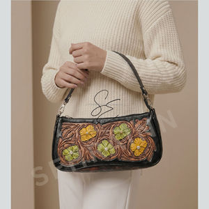 Bolso de Hombro de Cuero Hecho a Mano con Grabado Floral, Bolso de Mano con Asa Superior, Bolso de Diseño Occidental para Mujer - Product Image 1