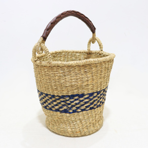 Panier de rangement rustique en jonc de mer Artex Dong Thap avec poignée en cuir, tissé à la main, écologique, pour la cuisine - Product Image 3