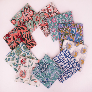 Pañuelo Cuadrado de Alta Calidad 100% Algodón Transpirable y Ecológico con Estampado Floral, para el Cuello o el Cabello, Accesorio Tradicional para el Cabello - Product Image 3