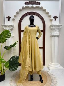 Ensemble de robe de soirée en soie Salsa pour femme avec pantalon en micro-coton, dupatta en dentelle fantaisie, longueur cheville, séchage rapide, élégant, tenue ethnique pour soirée - Product Image 4