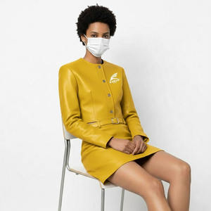 Conjunto de faldas personalizadas OEM sostenibles para mujer, top corto con capucha y estampado de logotipo informal, conjunto de faldas con capucha para invierno - Product Image 4