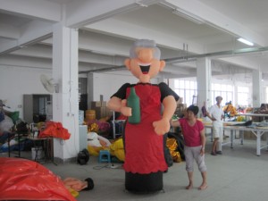 Vente flash : Sarah gonflable des Pays-Bas pour événements publicitaires commerciaux en extérieur - Product Image 3