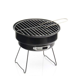 Elegante parrilla de hierro antigua con detalles elegantes para una experiencia de asado al aire libre en un jardín rústico. - Product Image 3