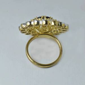 Anillo de Zafiro Chapado en Oro de 22K con Diamantes CZ, Joyería India, Anillo de Cóctel, Joyería de Compromiso y Boda - Product Image 1