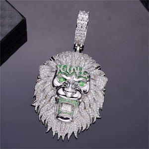 Colgante con diseño de cara de león en plata de ley 925 con piedras de diamante de laboratorio VVS para joyería hip hop. - Product Image 6
