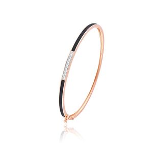 Elegante y lujosa pulsera de diamantes chapada en oro rosa con esmalte negro, minimalista, para uso diario de mujeres. - Product Image 2