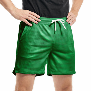 Shorts en maille respirants pour hommes, design classique, couleur unie personnalisable, très tendance, coupe régulière - Product Image 1