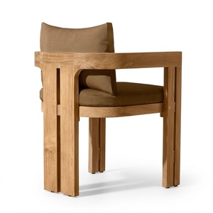 Chaise de salle à manger en teck massif pour projets hôteliers et complexes de villégiature, fauteuil commercial résistant aux intempéries pour restaurant avec coussin d'extérieur - Product Image 3