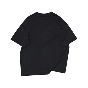เสื้อยืดโอเวอร์ไซส์สีดำสำหรับผู้ชาย พิมพ์ลายตัวอักษรด้านหลัง ผ้าฝ้าย 100% ระบายอากาศได้ดี แขนสั้น เหมาะสำหรับใส่ในฤดูร้อน - Product Image 2